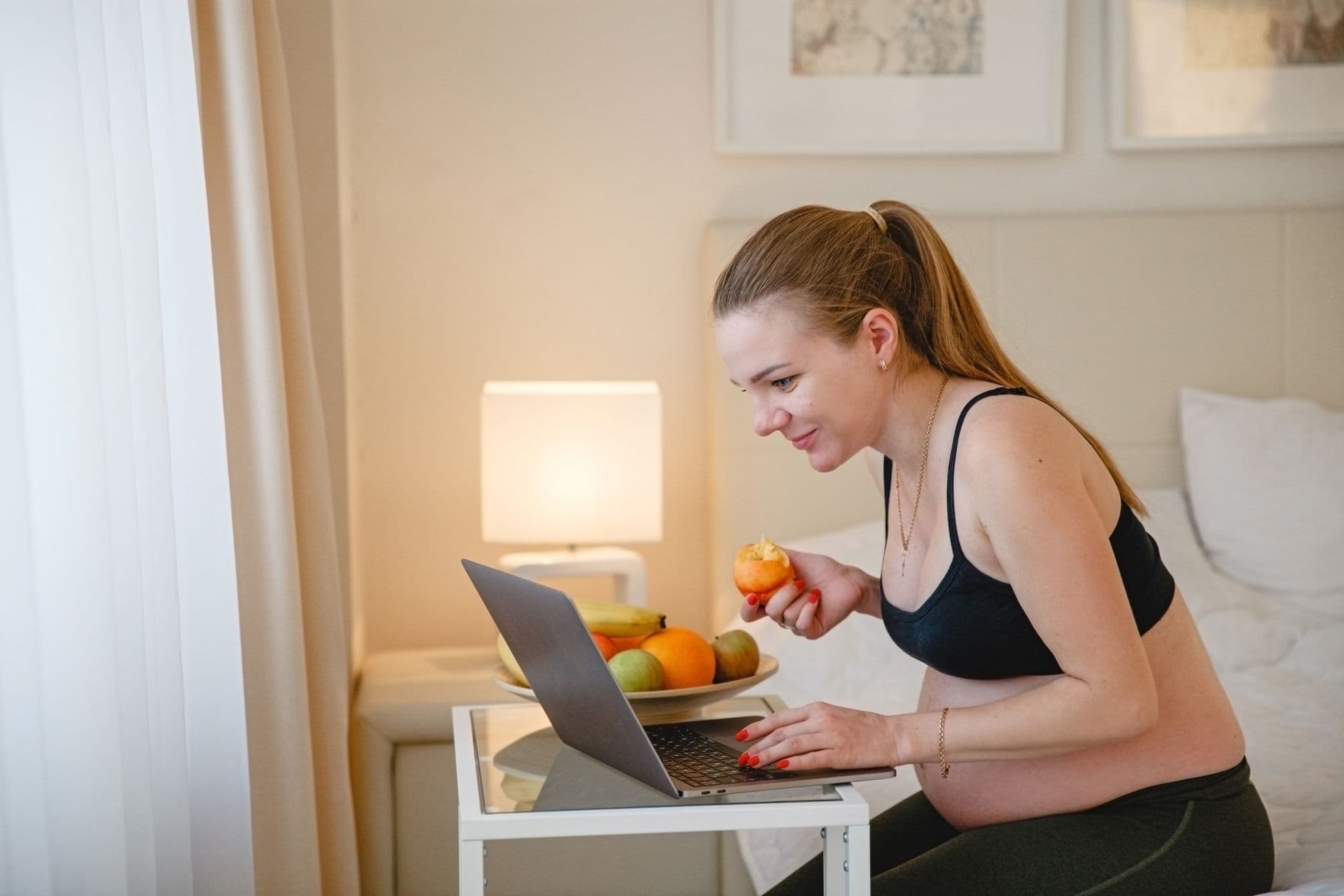 5 Daily Habits for Women's Wellness